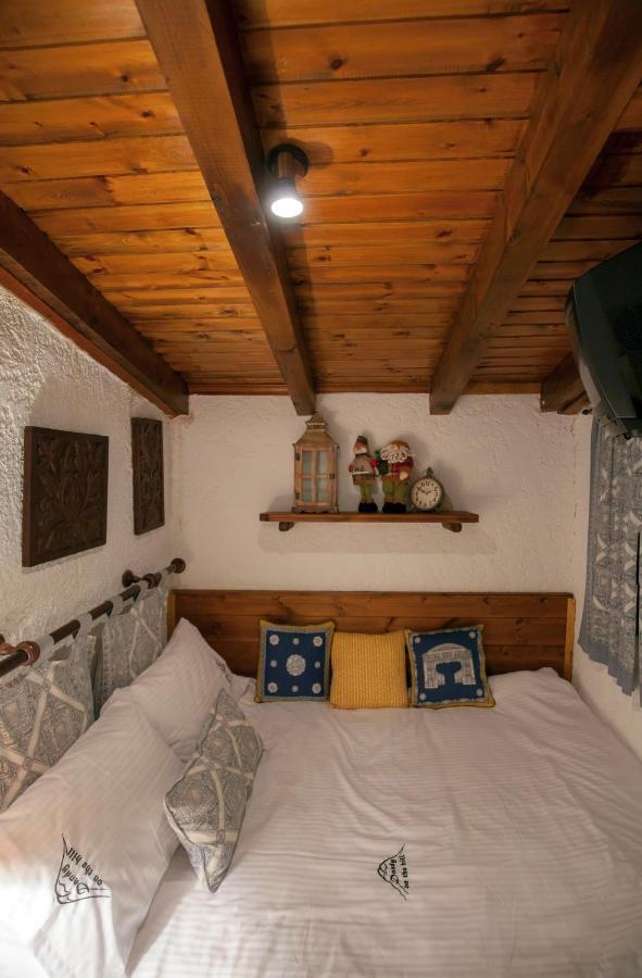 Dandy Villas Agoriani - Chalet Ivoni - Fireplace Eptálofos מראה חיצוני תמונה